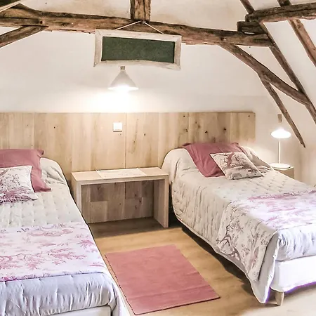 3 Bedroom In Casa vacanze Fleurac (Dordogne)