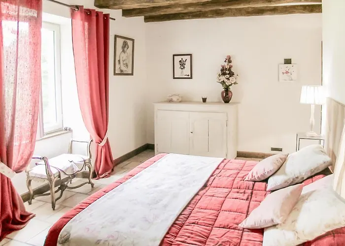 3 Bedroom In Fleurac (Dordogne)