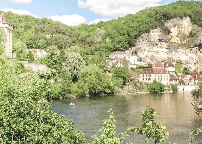 Feriehus 3 Bedroom In Fleurac (Dordogne)